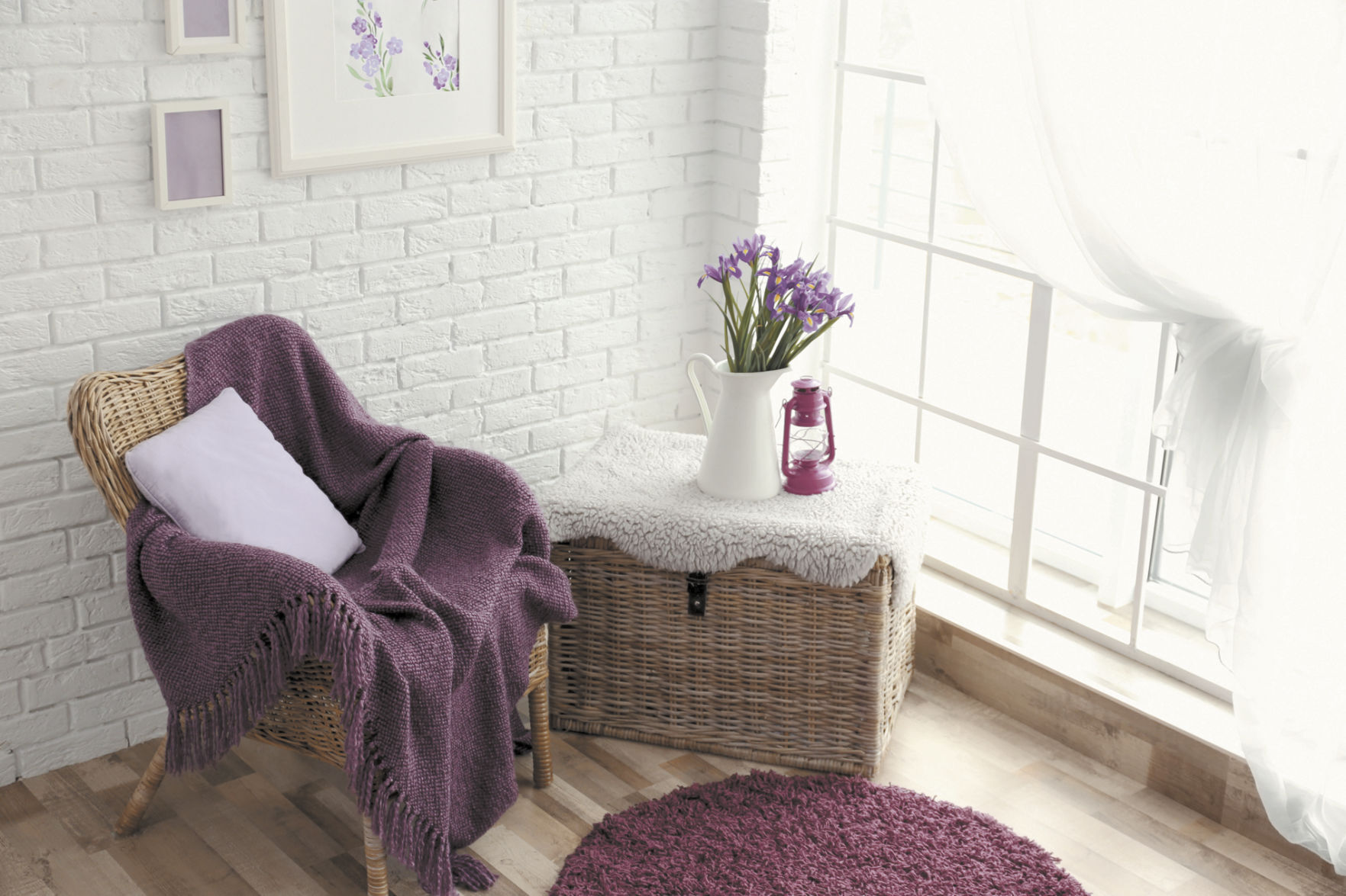 FURNITURE STORES